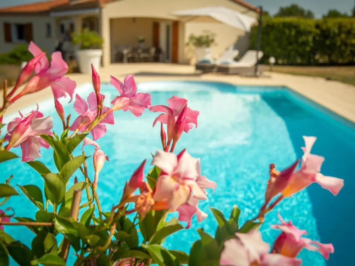 Les Graves Villa Saint-Pierre-Lafeuille 0*,  France